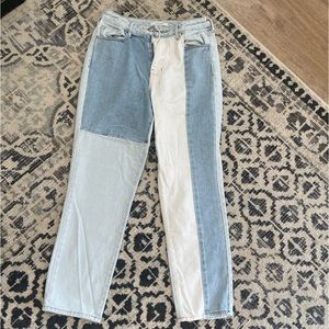 Mom jeans; Size 28; Color White,Blue